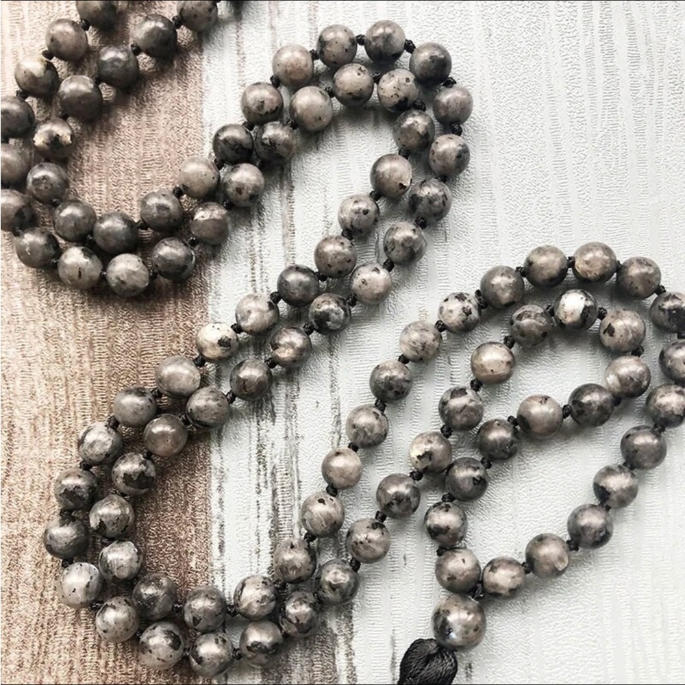 Black Labradorite meditation Mala - Picture 4 of 6